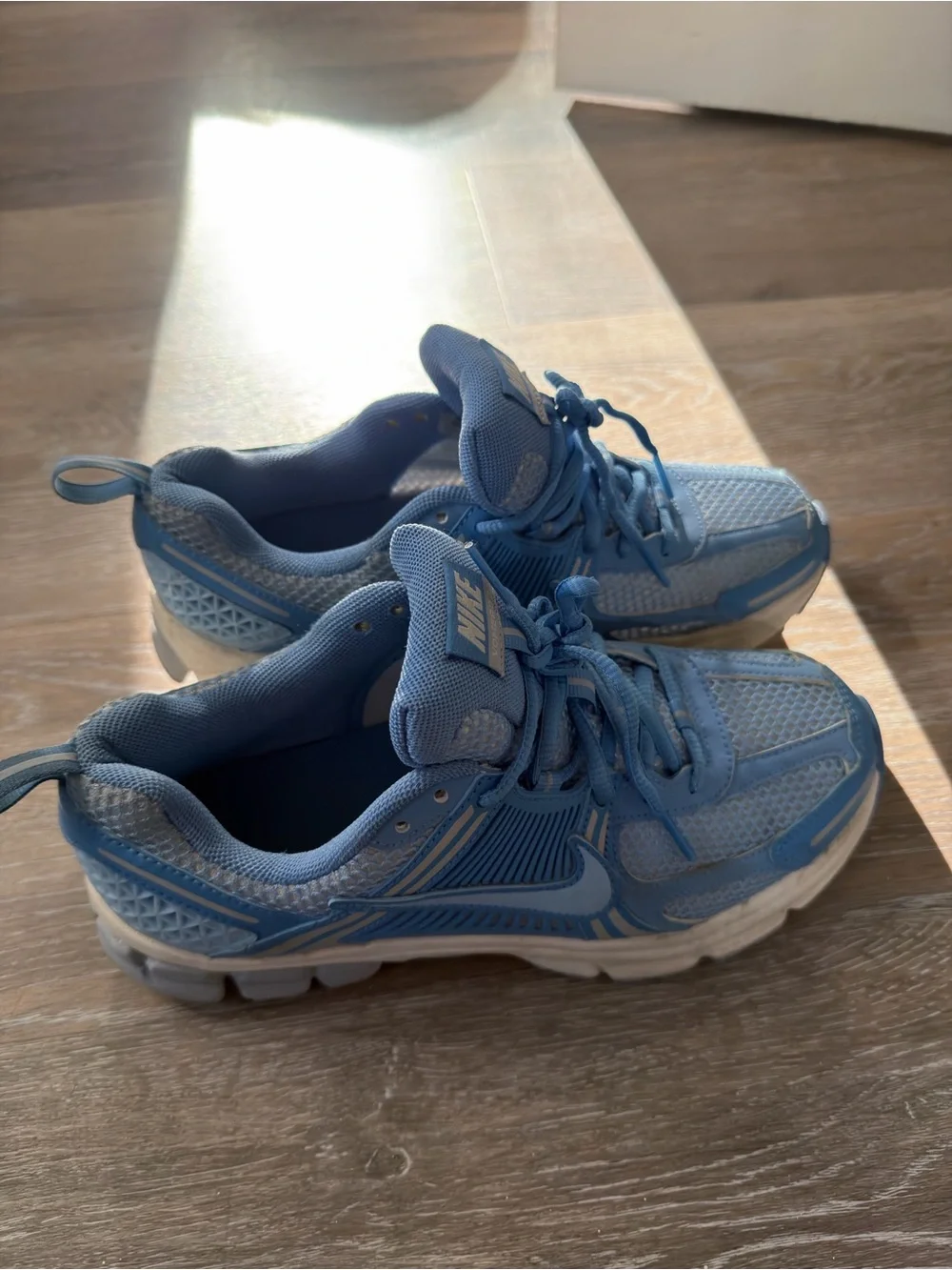 Nike Vomero 5 Big Kids' Shoes size7Y